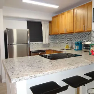  Apartment Waikiki 2br King/king Beds Newly Renovated United States